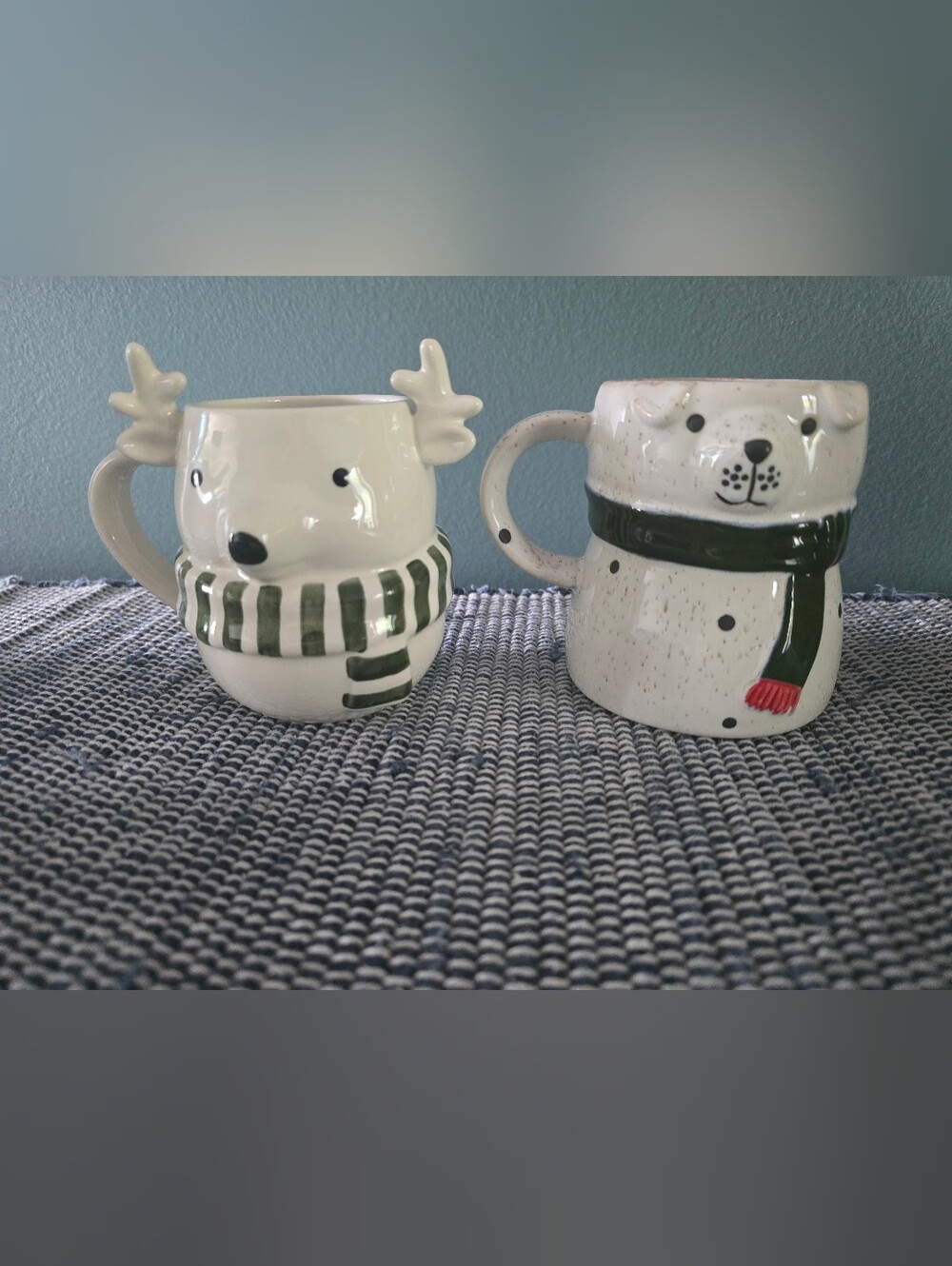 NEW Ceramic Holiday Animal Mug Set - White with Green Scarves